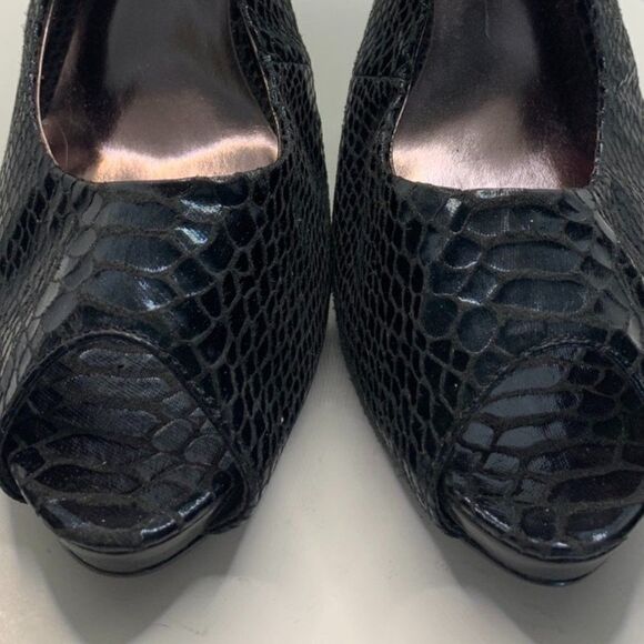 Moda Spana 4" Peep Toe Sling Back Alligator Print Heel - Picture 7 of 9